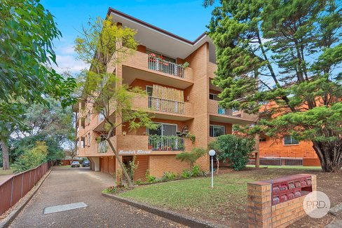 8/9-11 Victoria Avenue, PENSHURST NSW 2222