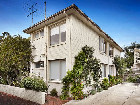 8 9 Irilbarra Road Canterbury 3126