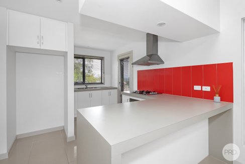 8A Saunders Close, MOUNT PLEASANT VIC 3350