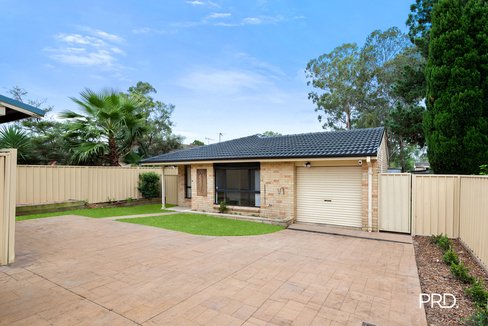 8B Barker St, Cambridge Park NSW 2747
