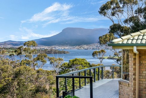 8B Melane Road, OLD BEACH TAS 7017