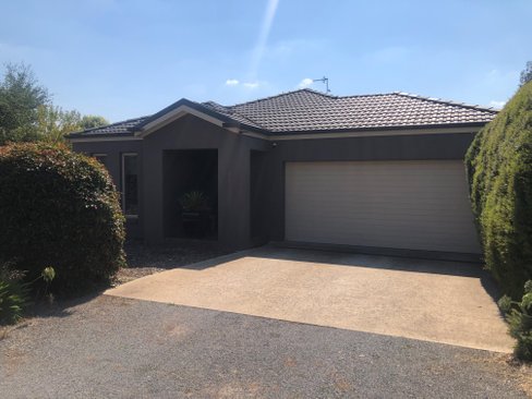 9 Bald Hills Road, CRESWICK VIC 3363