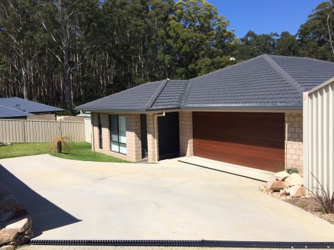 9 Banyo Close, BONVILLE NSW 2450