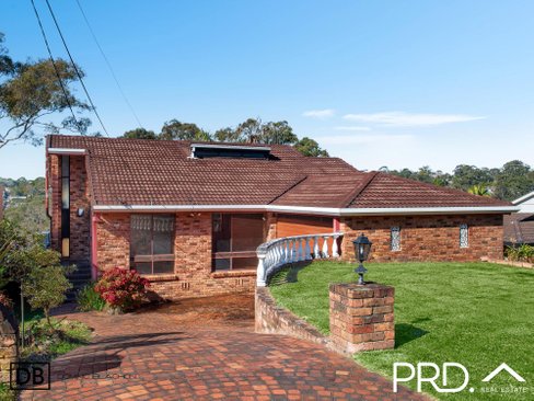 9 Bastille Close, PADSTOW HEIGHTS NSW 2211