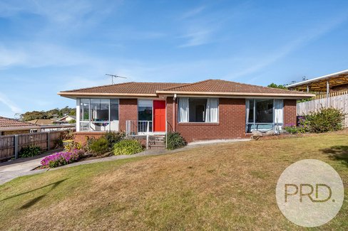 9 Bland Street, ROKEBY TAS 7019