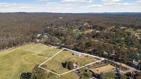 9 Broad Road Campbells Creek 3451