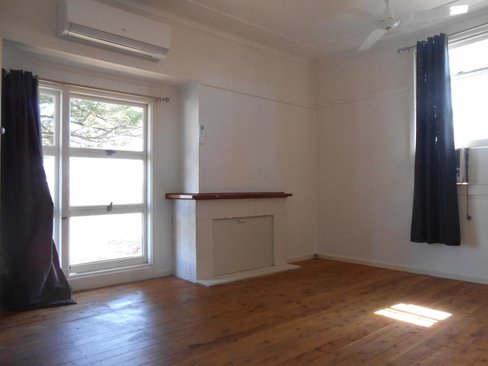 9 Bruce Street, TAMWORTH NSW 2340