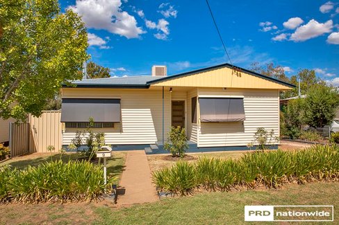 9 Churchill Street, TAMWORTH NSW 2340