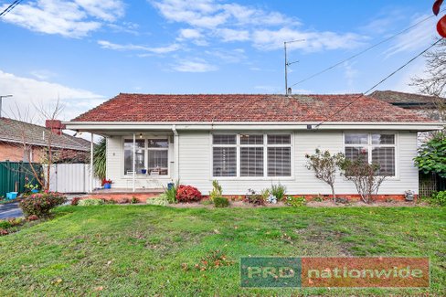 9 Cuthberts Road, ALFREDTON VIC 3350