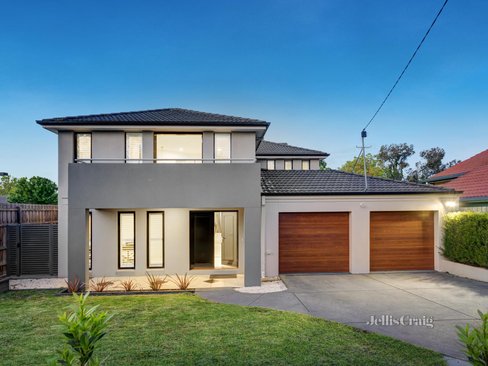 9 Dillon Grove Glen Iris 3146