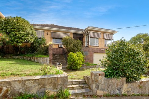 9 Dunlop Avenue Kew 3101