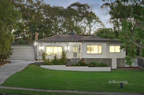 9 Egan Street Diamond Creek 3089