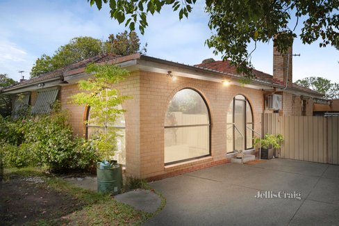 9 Griffiths Street Bellfield 3081