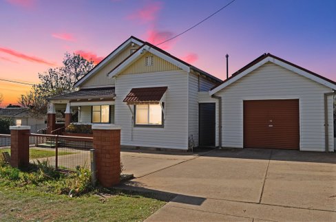 9 Heath Street, TURVEY PARK NSW 2650