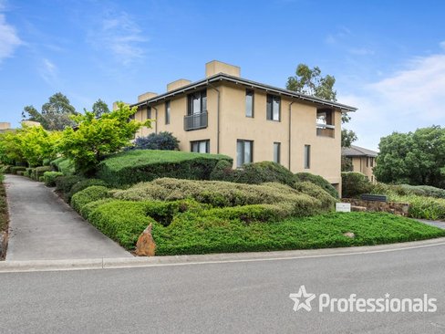 9 Henley Bridge Road Chirnside Park 3116