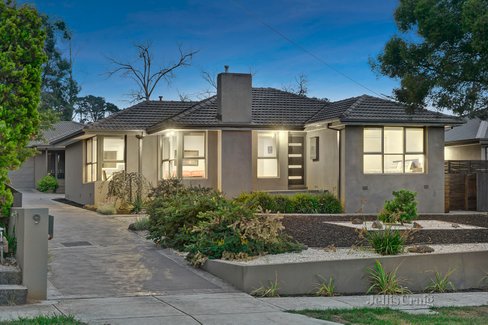 9 Holmes Road Mooroolbark 3138