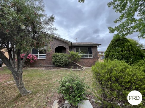 9 Hunt Place, CRESTWOOD NSW 2620