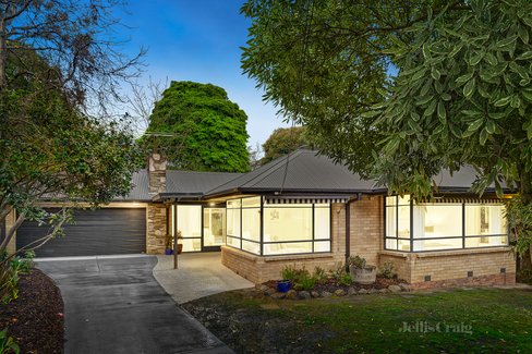 9 Jocelyn Court Forest Hill 3131