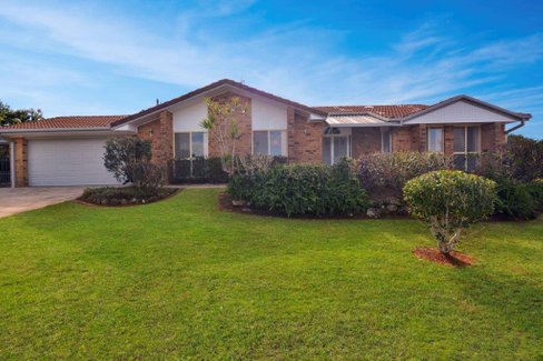 9 John Robb Way, CUDGEN NSW 2487