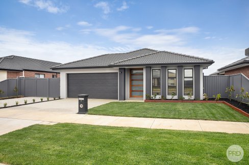 9 Kalamata Avenue, ALFREDTON VIC 3350
