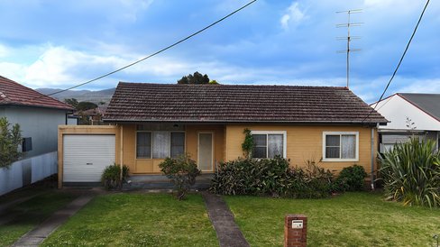 9 Kapooka Avenue, DAPTO NSW 2530