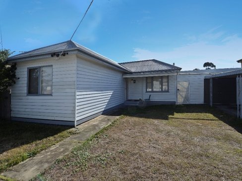 9 Lancaster Avenue Newcomb 3219