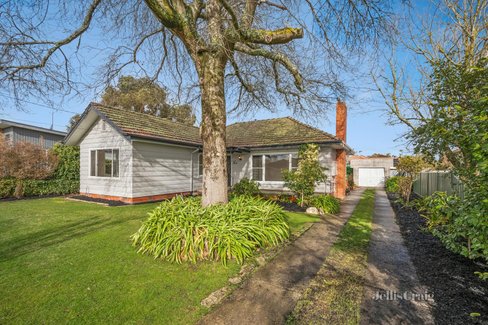 9 Lawrence Street Alfredton 3350