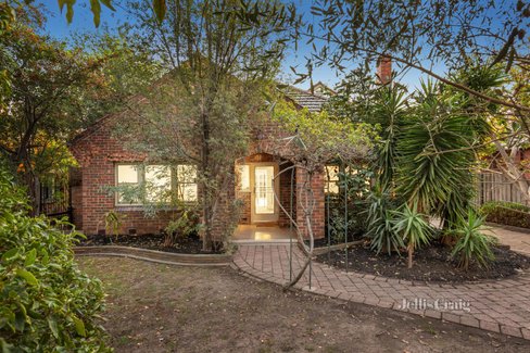 9 Mackie Grove Brighton East 3187