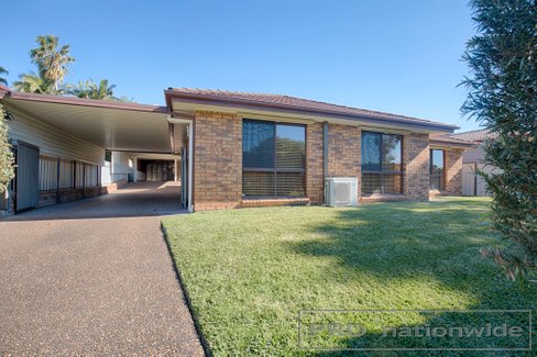 9 Malthus Close, THORNTON NSW 2322