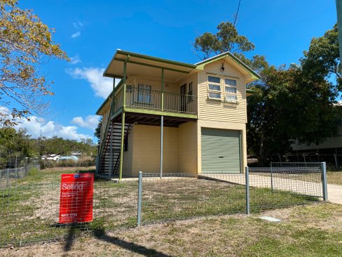 9 Margaret Street, SOUTH GLADSTONE QLD 4680