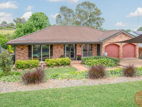 9 Natalie Close, TENAMBIT NSW 2323