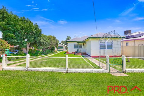 9 Oxley Street, TAMWORTH NSW 2340