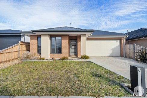 9 Patriot Crescent, SMYTHES CREEK VIC 3351