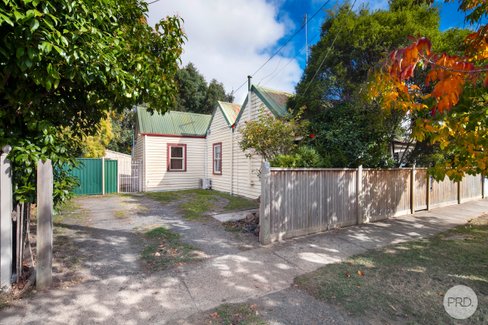 9 Princes Street North, BALLARAT EAST VIC 3350