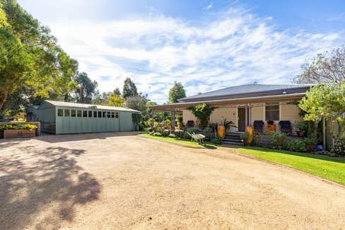 9 Punt Road, Johnsonville