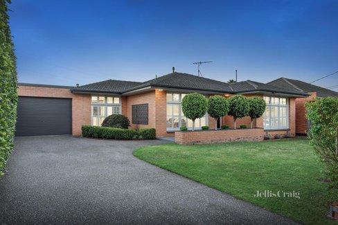 9 Railway Crescent Bentleigh 3204