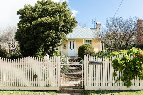 9 Reef Street Maldon 3463