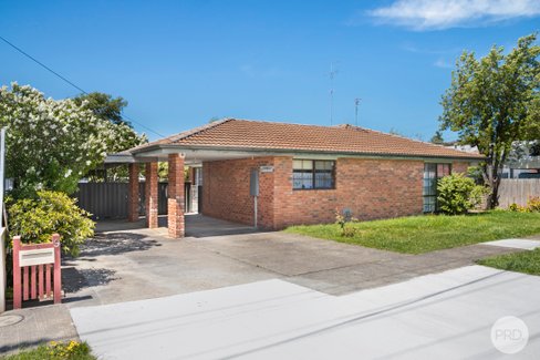 9 Rowlands Street, SEBASTOPOL VIC 3356