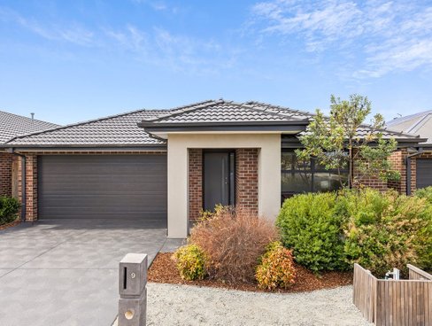 9 Rutherford Grove  Armstrong Creek 3217