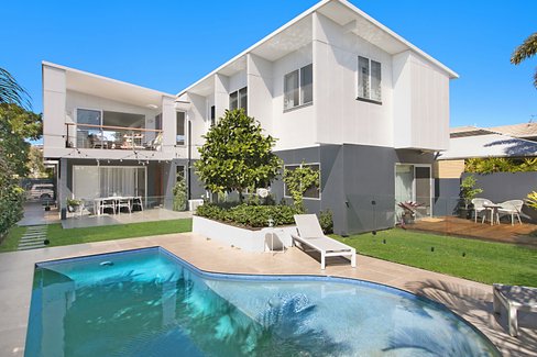 9 Salt Water Crescent, KINGSCLIFF NSW 2487