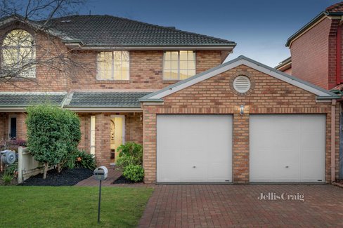 9 Silverwood Way Glen Waverley 3150