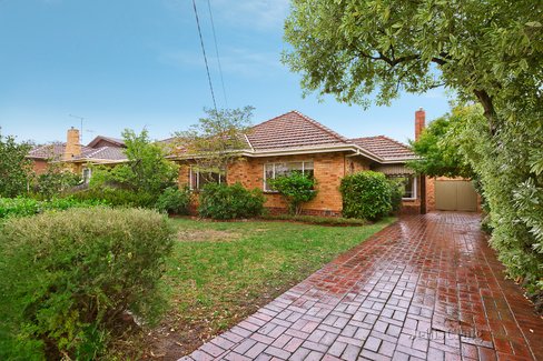 9 Swan Road Murrumbeena 3163