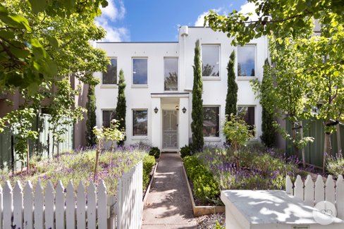 9 Taunton Place, LAKE GARDENS VIC 3355