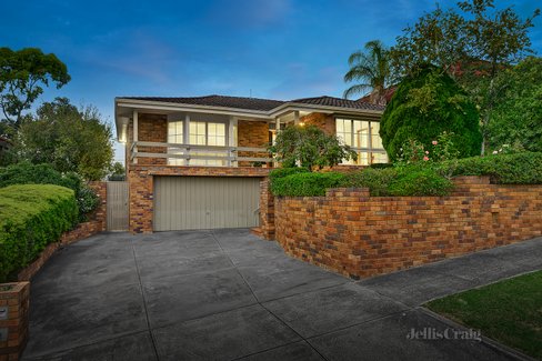 9 Toulon Drive Templestowe Lower 3107