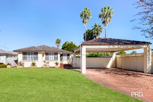 9 Welland Close, JAMISONTOWN NSW 2750