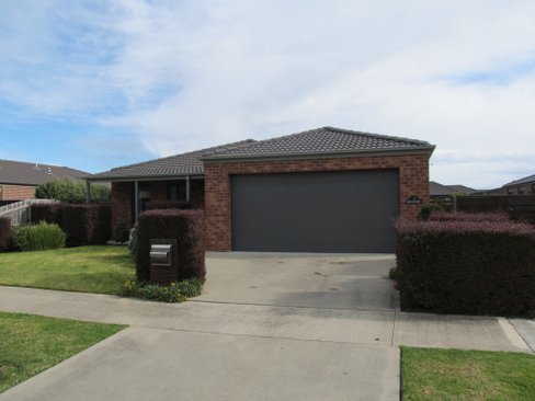 9 Windsor Court, Eastwood