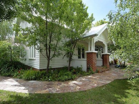 90 Fairview Avenue Newtown 3220