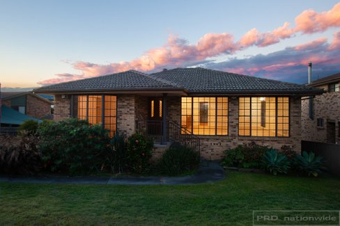 90 Thompson Street, EAST MAITLAND NSW 2323