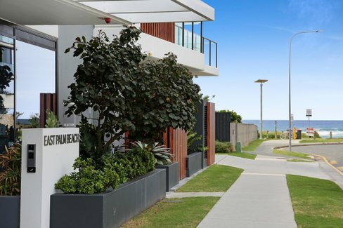 901/3 Twenty Third Avenue, Palm Beach QLD 4221