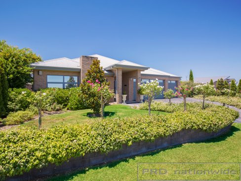 91 Canterbury Drive, RAWORTH NSW 2321